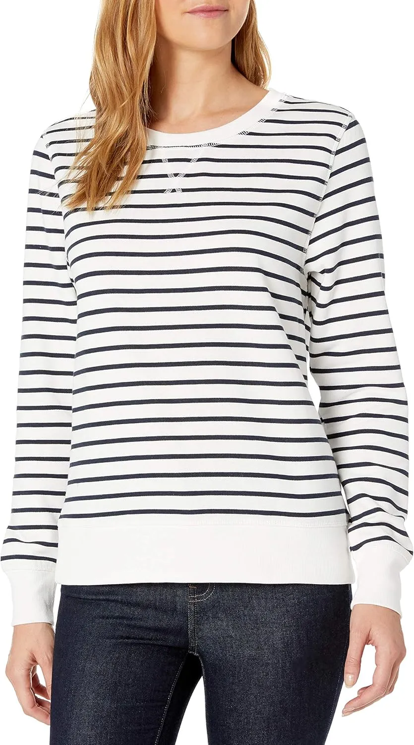 Amazon Essentials Women's Fleece Crewneck Sweatshirt (Available in Plus Size)