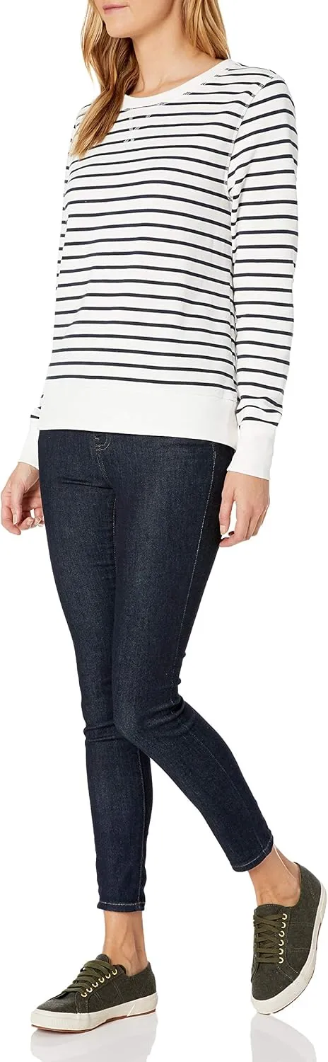 Amazon Essentials Women's Fleece Crewneck Sweatshirt (Available in Plus Size)