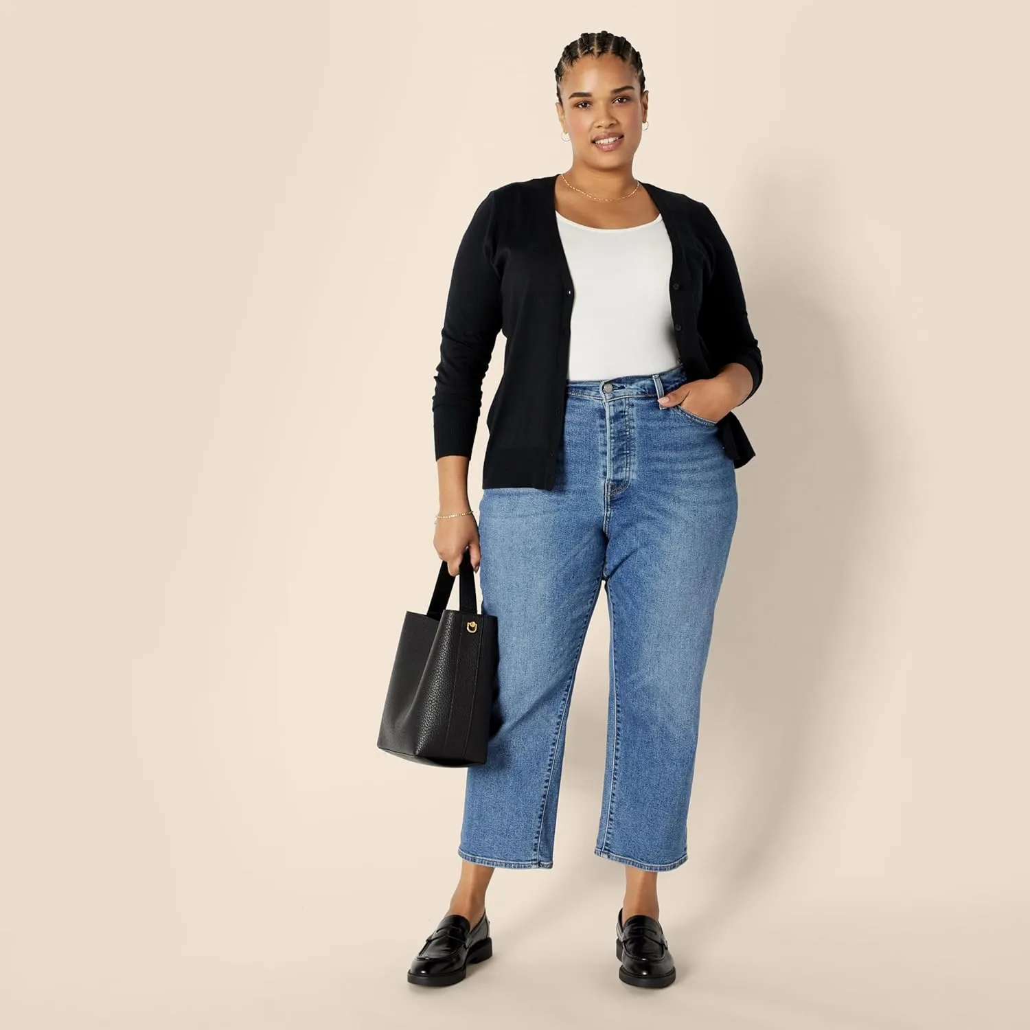 Amazon Essentials Women's Lightweight V-Neck Cardigan Sweater (Available in Plus Size)
