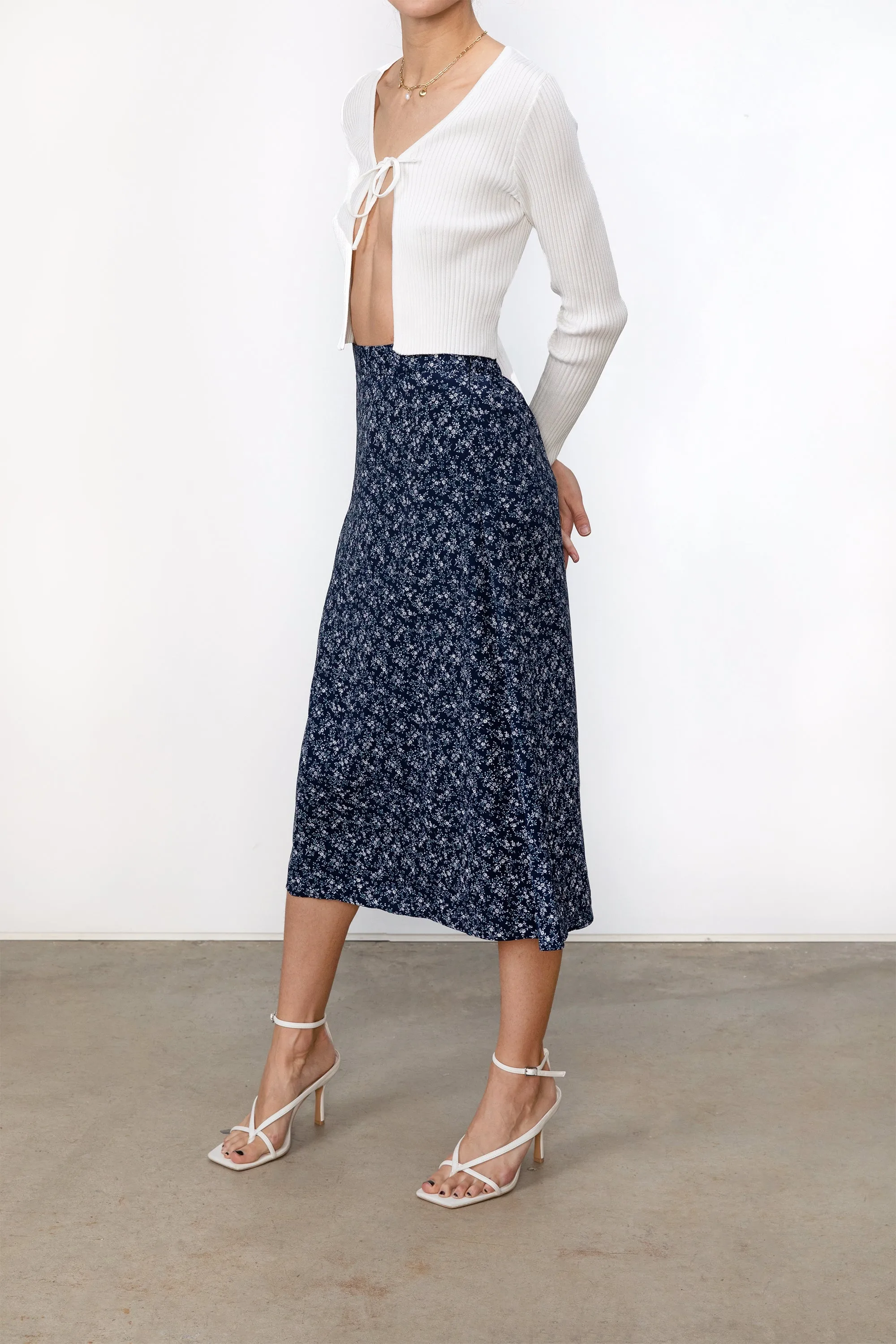 FLORAL MIDI SKIRT