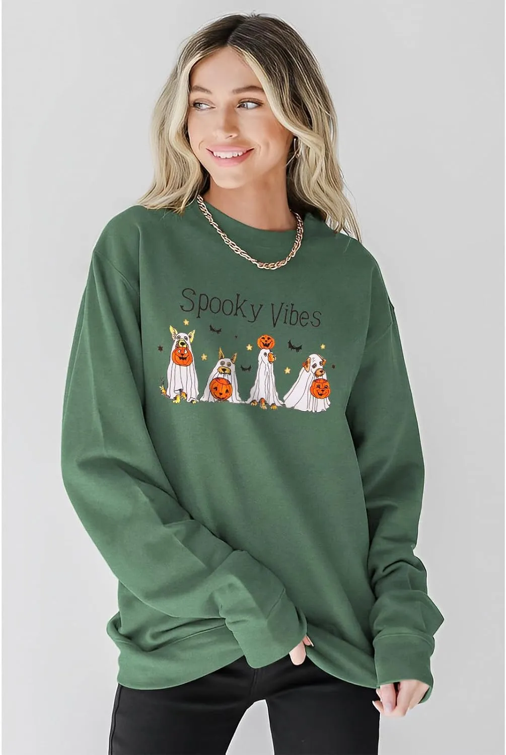 IZYJOY Halloween Ghost Dog Sweatshirt Womens Crewneck Doggy Pumpkin Oversized Tops Spooky Vibes Pullover Long Sleeve Sweaters