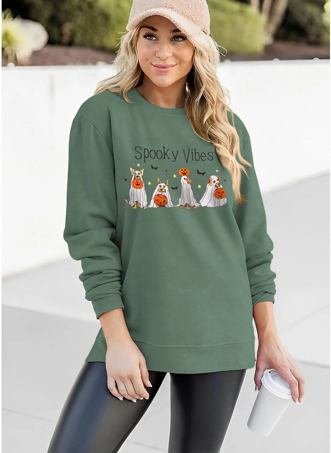 IZYJOY Halloween Ghost Dog Sweatshirt Womens Crewneck Doggy Pumpkin Oversized Tops Spooky Vibes Pullover Long Sleeve Sweaters