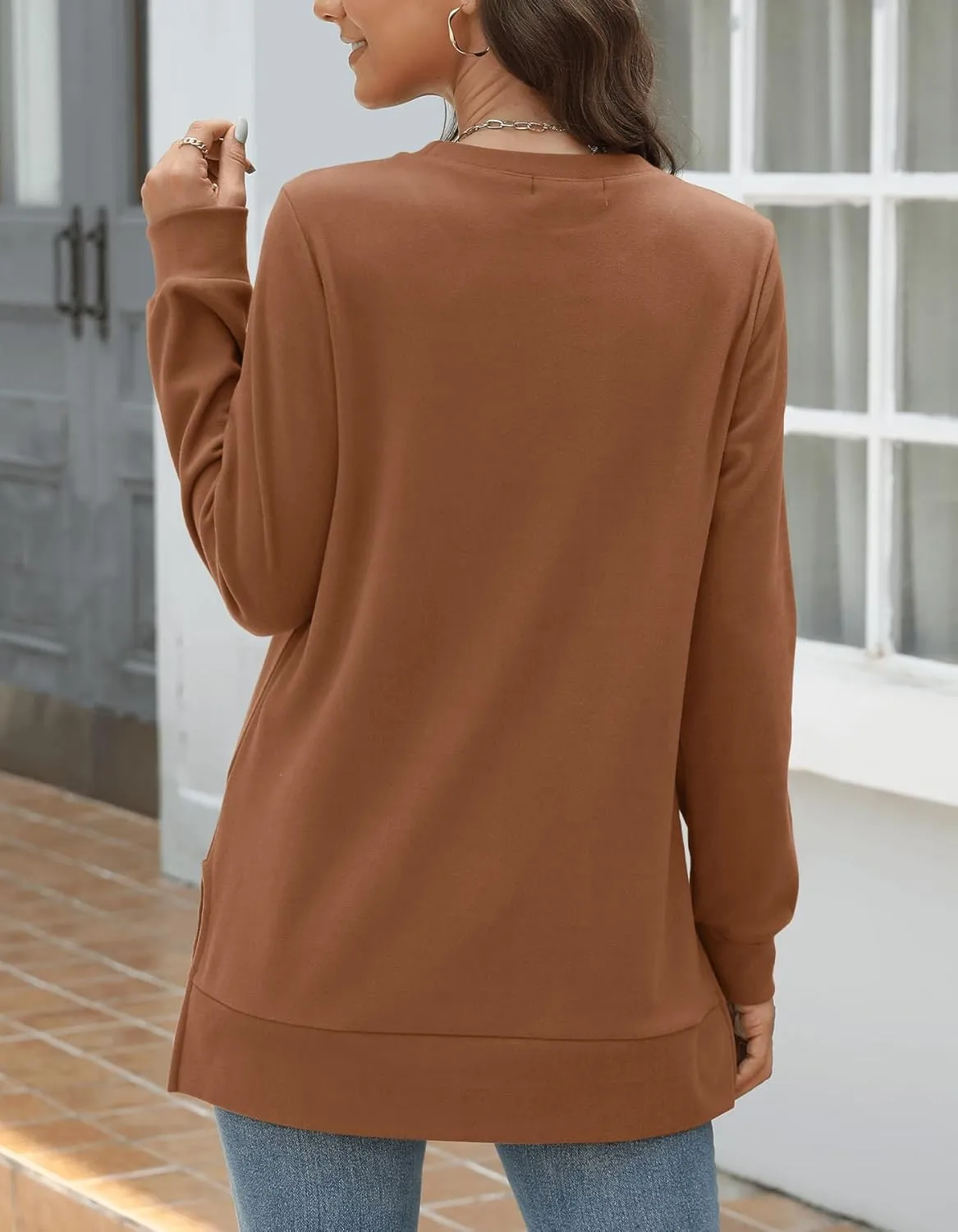 Odosalii Womens Long Sleeve Tops Crewneck Sweatshirts Pleated Front Sweaters Plain Shirts Trendy Side Split Fall Outfits