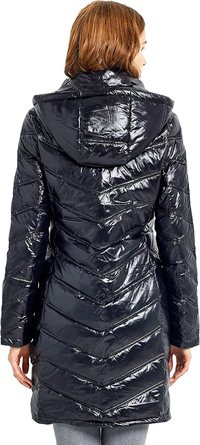 Orolay Women's Quilted Winter Long Down Coat Soft Hooded Puffer Jacket