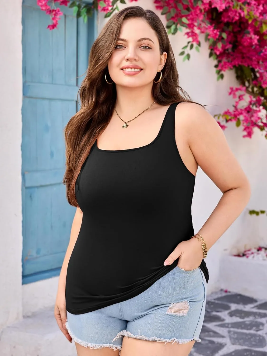 V FOR CITY Plus Size Tank Top with Built-in Bra Scoop Neck Camisole Tops for Women Casual Cotton Cami Shirts