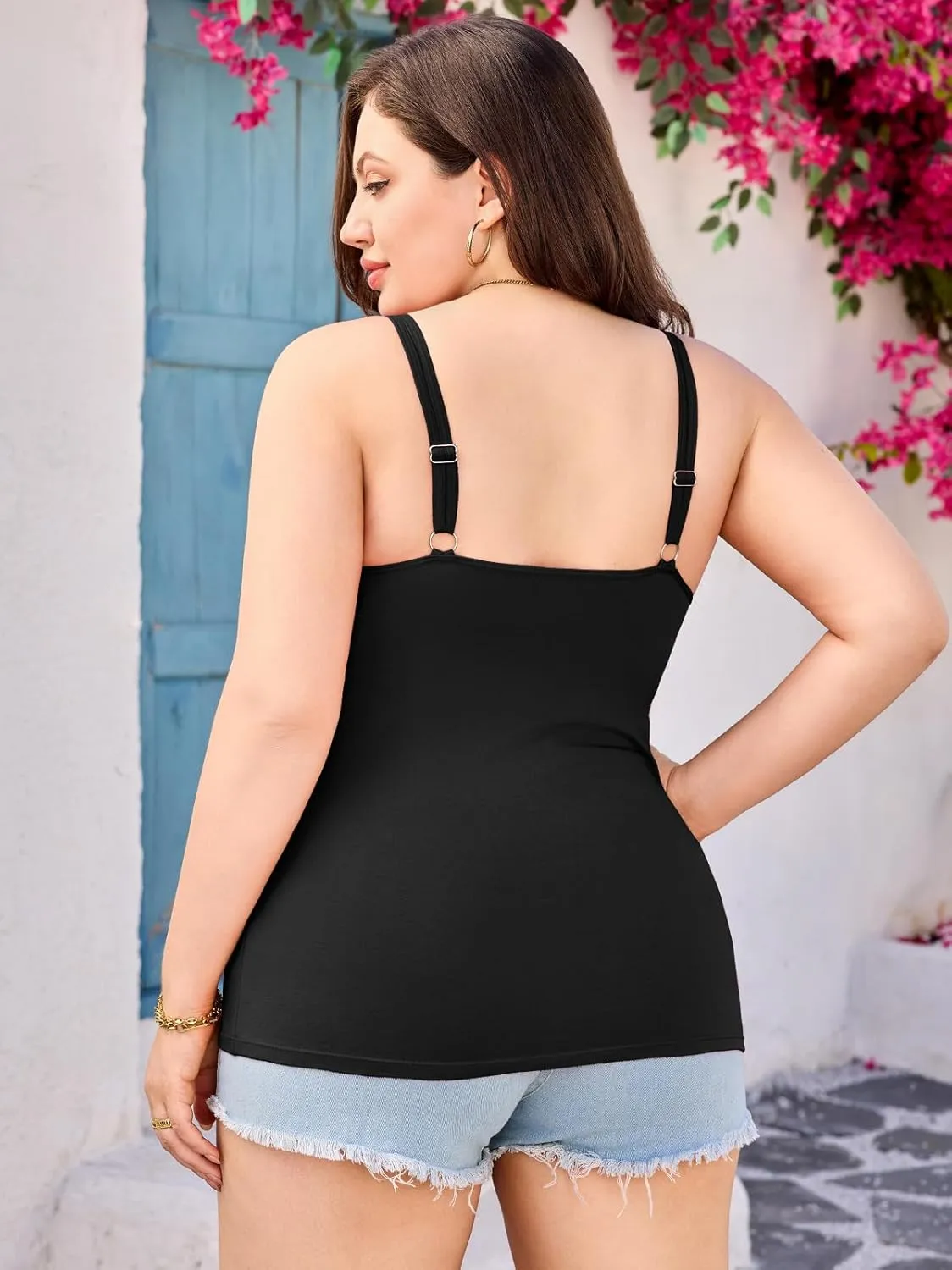 V FOR CITY Plus Size Tank Top with Built-in Bra Scoop Neck Camisole Tops for Women Casual Cotton Cami Shirts