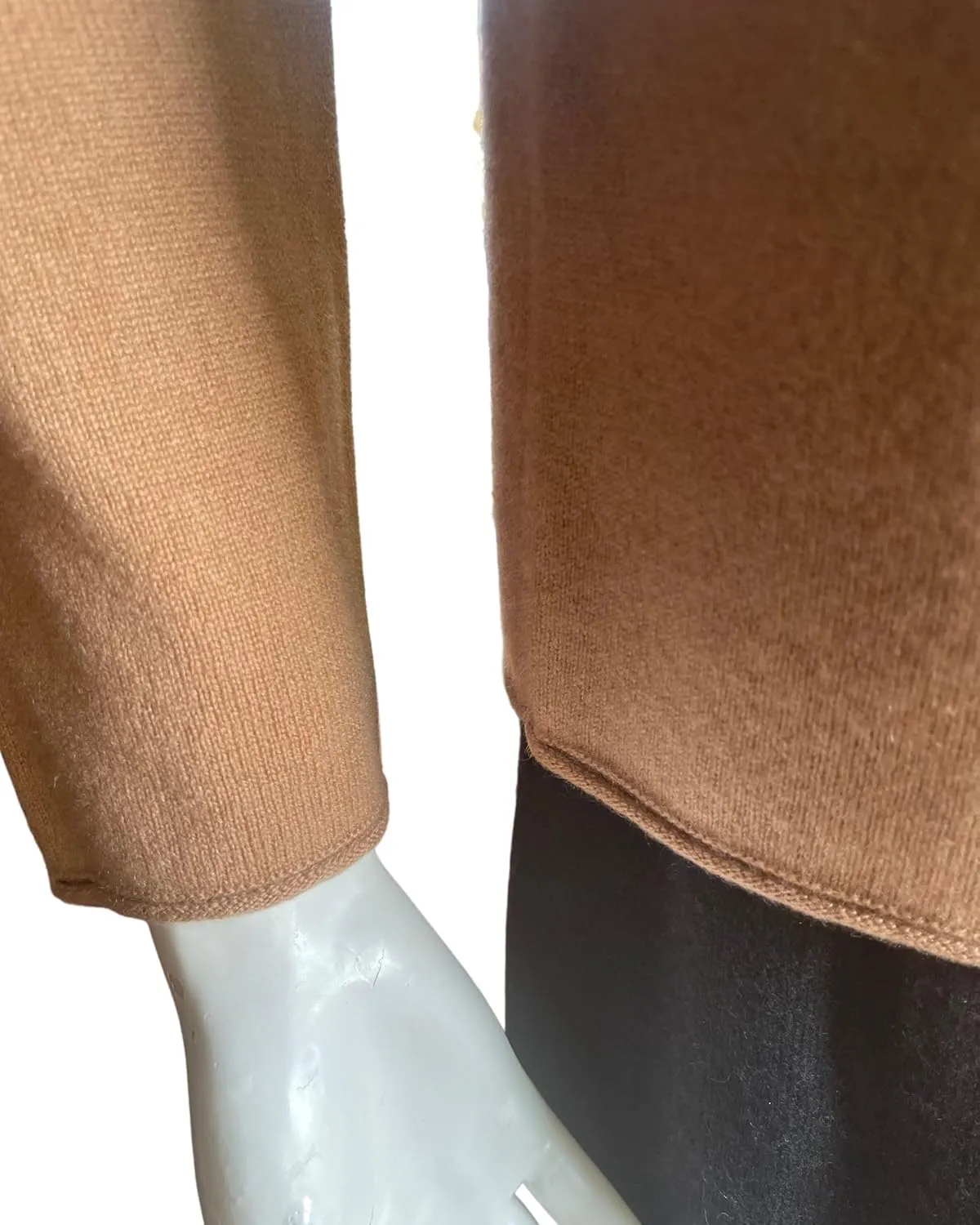 Women's 100% Cashmere Long Sleeve Crew Neck Sweater. Comfort, Luxury, and Soft Silky Texture - Essential Classic Pullover